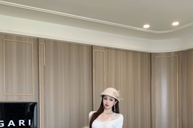 Long-Sleeve V-Neck Plain Lace Panel Maxi A-Line Dress