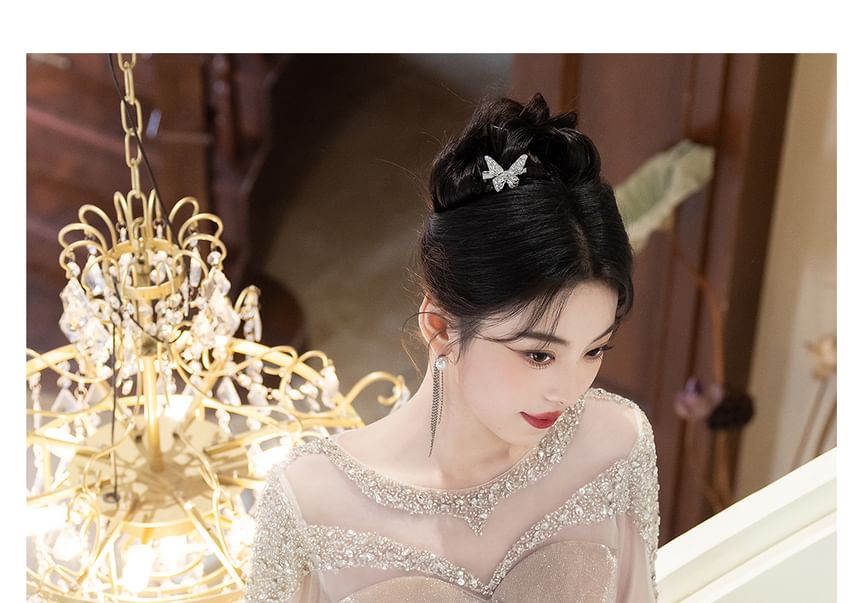 Long-Sleeve Boat Neck Sequin Ruched Trumpet Evening Gown