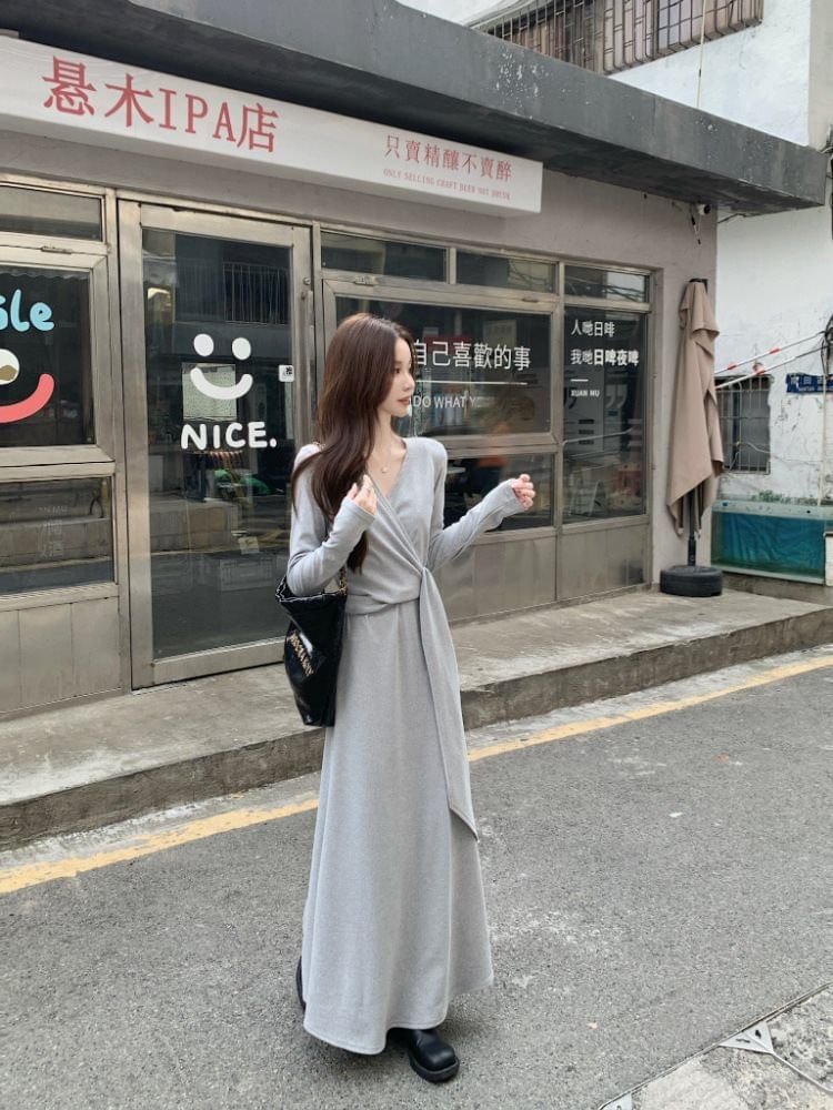 Long Sleeve V-Neck Plain Tie-Up Maxi A-Line Wrap Dress
