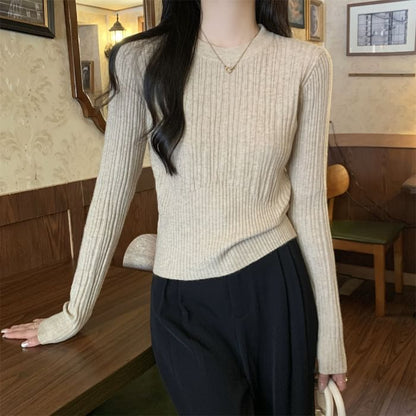 Solid Crew-Neck Cropped Knit Long-Sleeve Sweater