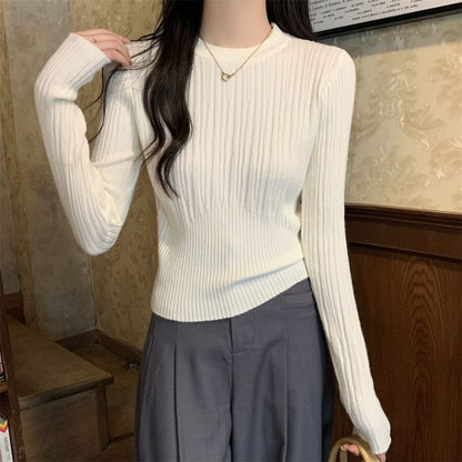 Solid Crew-Neck Cropped Knit Long-Sleeve Sweater