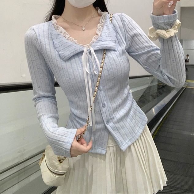 Split Neck Lace Panel Button-Up Slim Crop Top