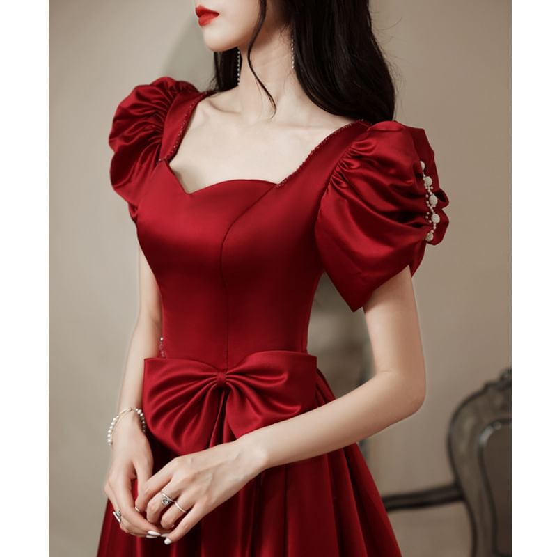Short Puff Sleeve Sweetheart Neck Plain Bow Beaded Satin A-Line Evening Dress
