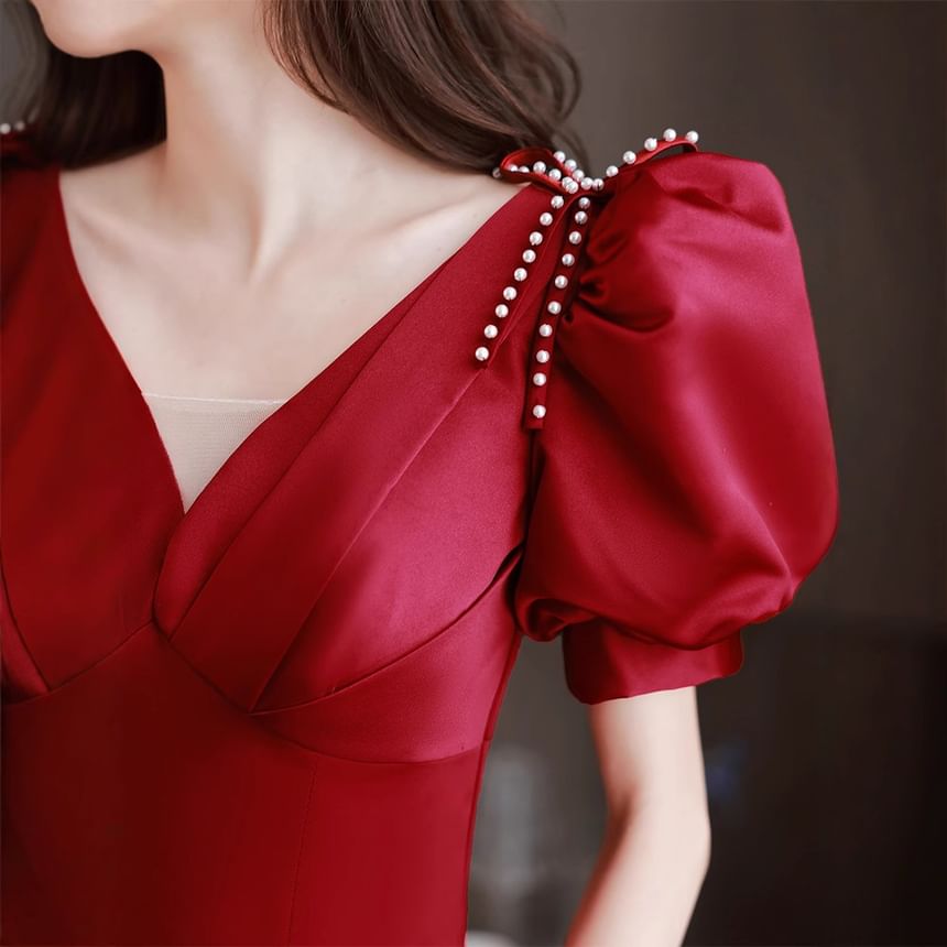 Short Puff Sleeve V-Neck Beaded Bow Mesh Panel Satin A-Line Evening Gown