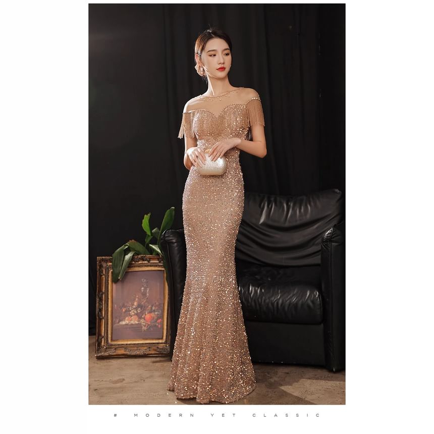 Short Sleeve Round Neck Plain Sequin Beaded Fringe Panel Mesh Mermaid Evening Gown