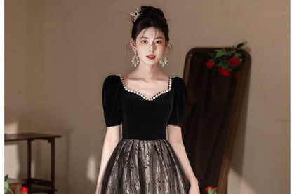 Short Sleeve Sweetheart Neck Patterned Print Beaded Trim Mesh Panel Velvet A-Line Evening Gown