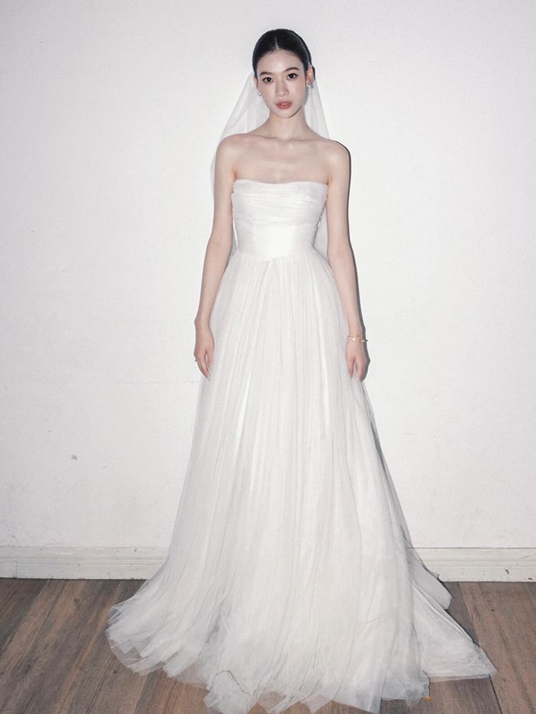 Plain Gathered Mesh A-Line Tube Wedding Gown