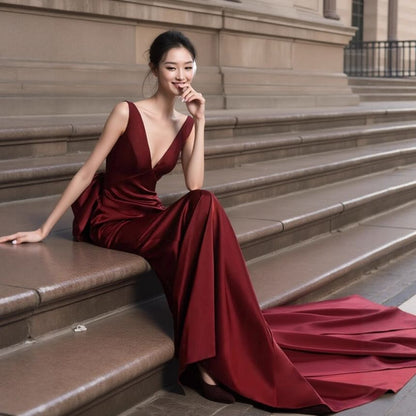 Sleeveless V-Neck Plain Bow Backless Trumpet Evening Gown