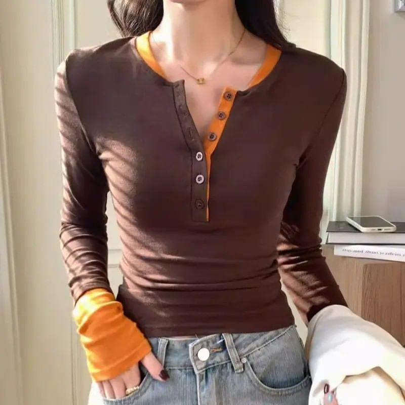 Slim-Fit Color-Block Henley Top with Mock Neck and Long Sleeves