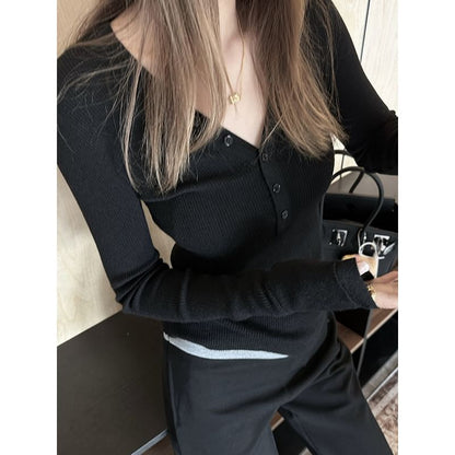 Ribbed-Knit Solid V-Neck Fitted Long-Sleeve Pullover