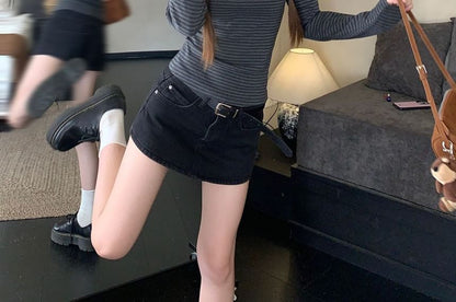 Peter Pan Collar Striped Fitted Long-Sleeve Blouse