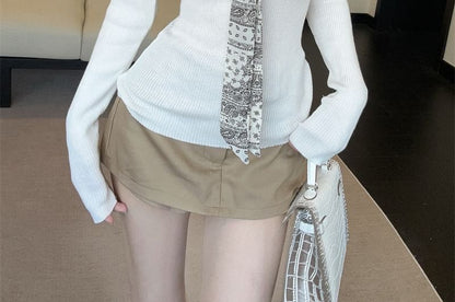 Solid Knit Top with V-Neck and Long Sleeves