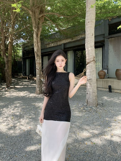 Sleeveless Boatneck Two Tone Maxi Sheath Dress
