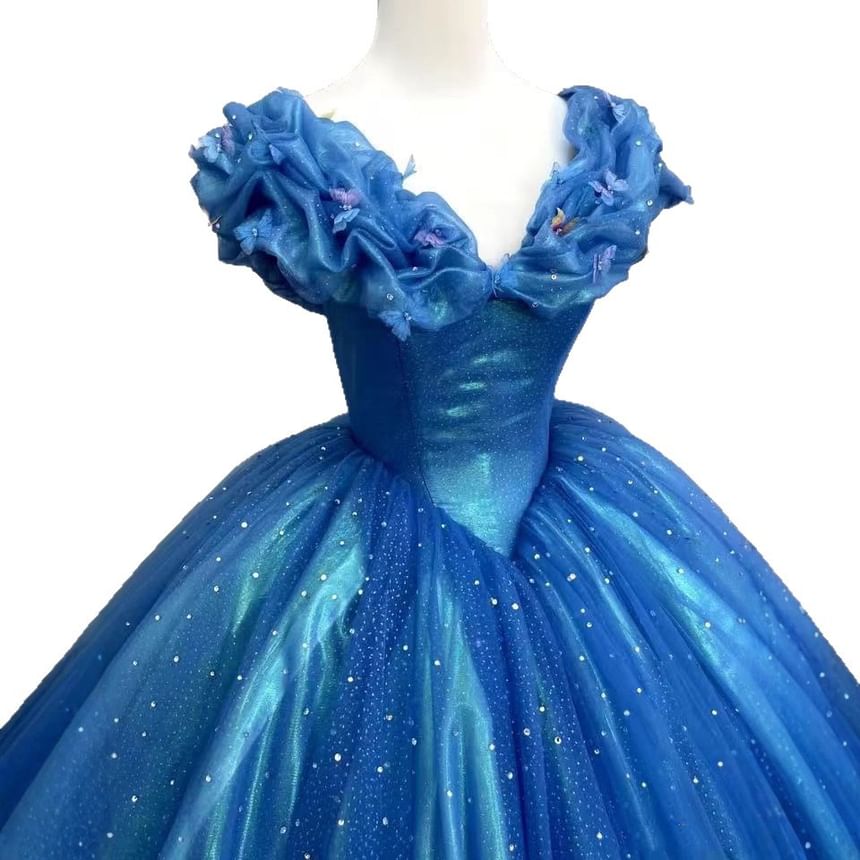 Sleeveless V-Neck Flower Detail A-Line Evening Gown