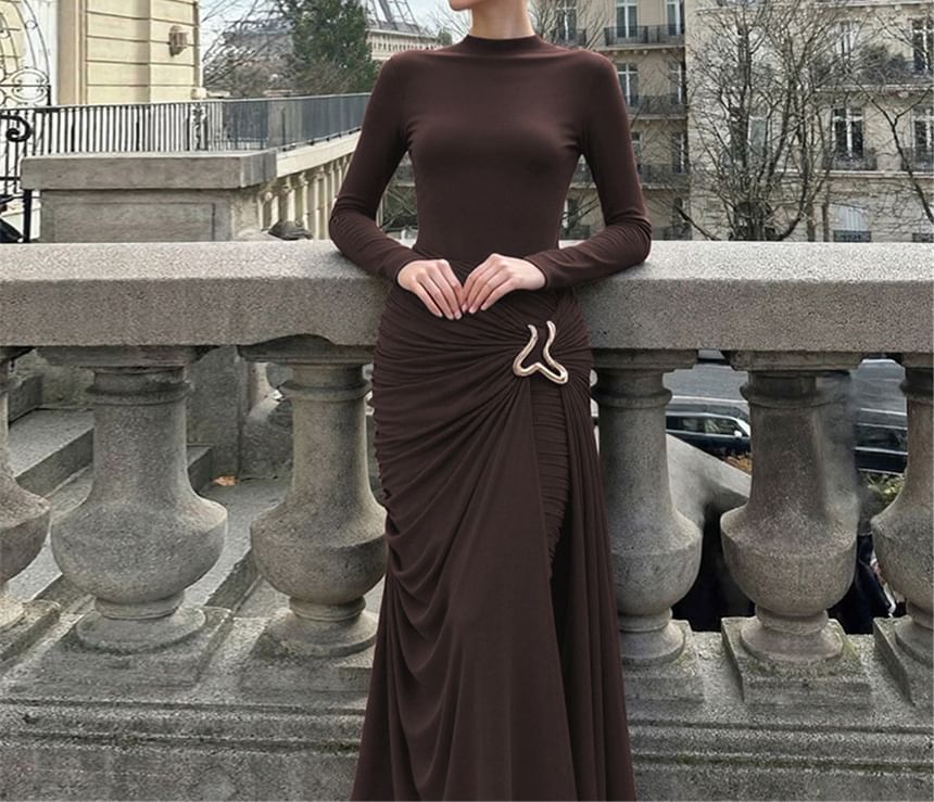 Long-Sleeve Mock Neck Plain Buckled Ruched Maxi Sheath Dress