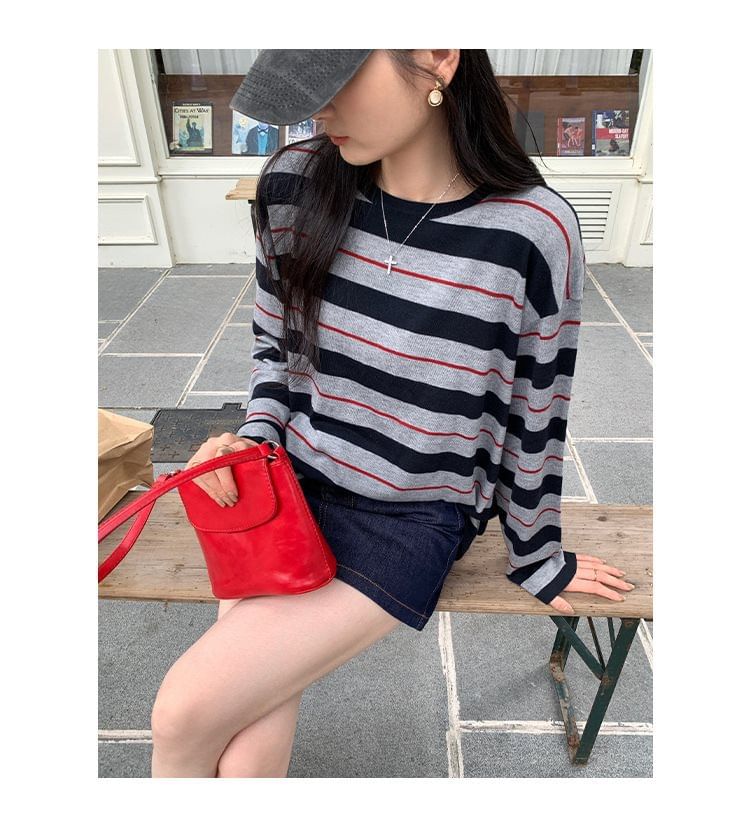 Crew Neck Striped Pullover with Long Sleeves