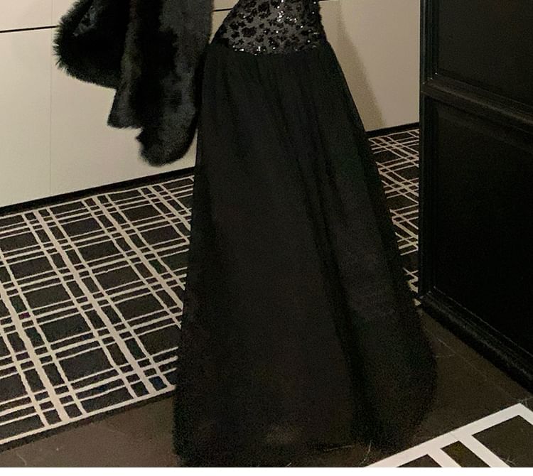 Halter Neck Sequin Panel Open Back A-Line Evening Gown