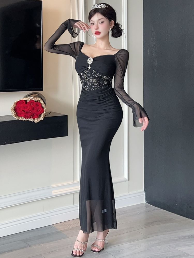 Long-Sleeve V-Neck Lace Panel Ruched Mesh Maxi Mermaid Dress