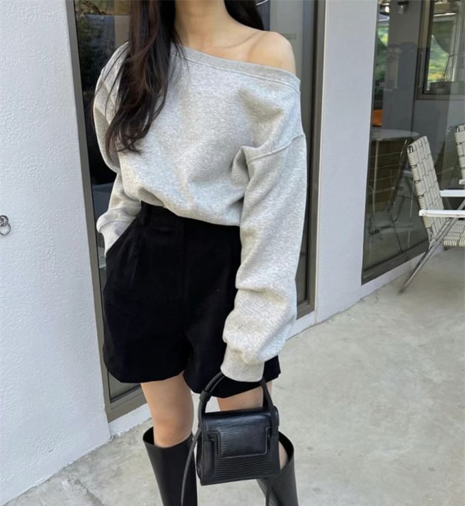 Asymmetric Single-Sleeve Sweatshirt in Solid Tone