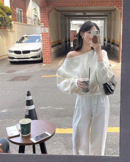 Asymmetric Single-Sleeve Sweatshirt in Solid Tone