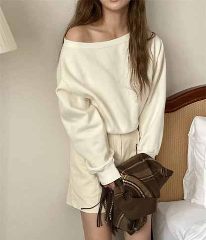 Asymmetric Single-Sleeve Sweatshirt in Solid Tone