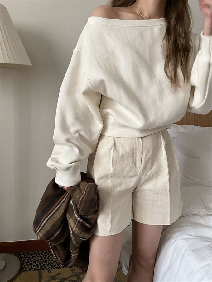 Asymmetric Single-Sleeve Sweatshirt in Solid Tone