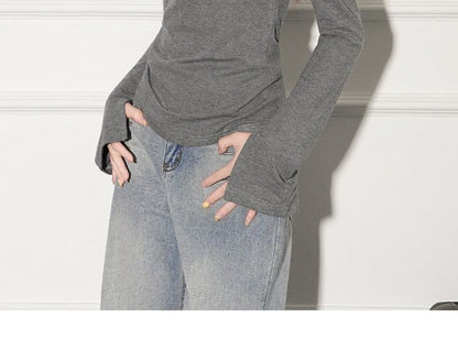 Henley-Style Pullover with Extended Sleeves