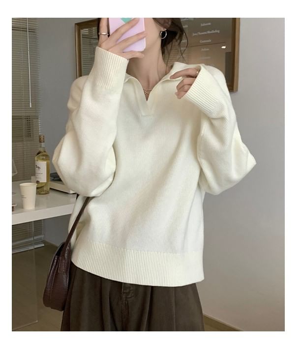 Open Placket Polo Sweater with Classic Cut