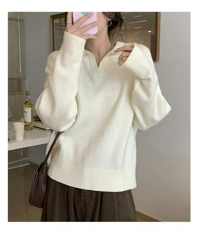 Open Placket Polo Sweater with Classic Cut