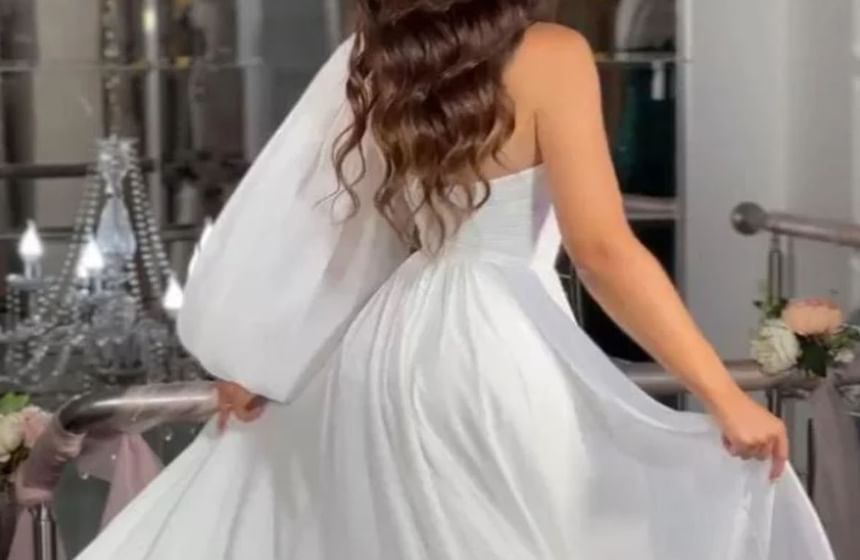 Sleeveless One Shoulder Plain Slit Panel Mesh A-Line Wedding Gown