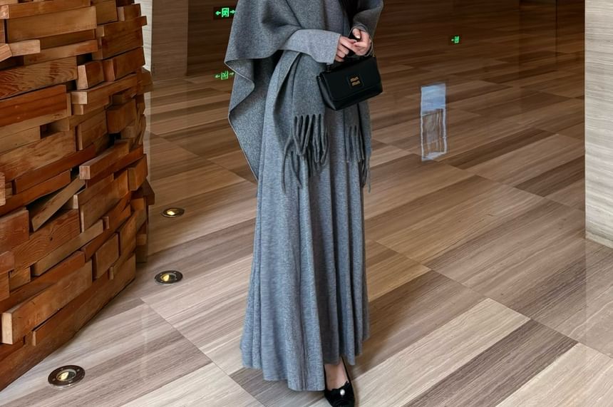 Long-Sleeve V-Neck Plain Maxi A-Line Dress / Scarf