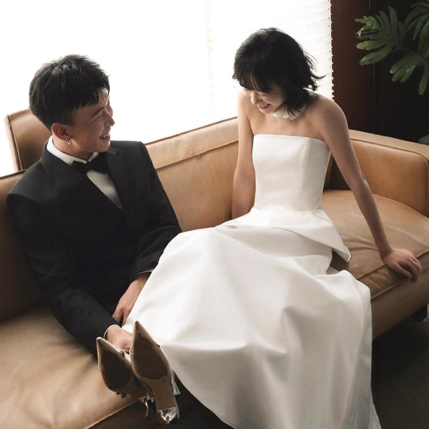 Strapless Ruffle Plain A-Line Evening Gown