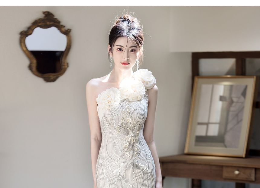 Sleeveless One Shoulder Floral Sequin Mesh Mermaid Evening Gown