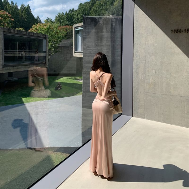 Halter Plain Knot Sheath Evening Dress