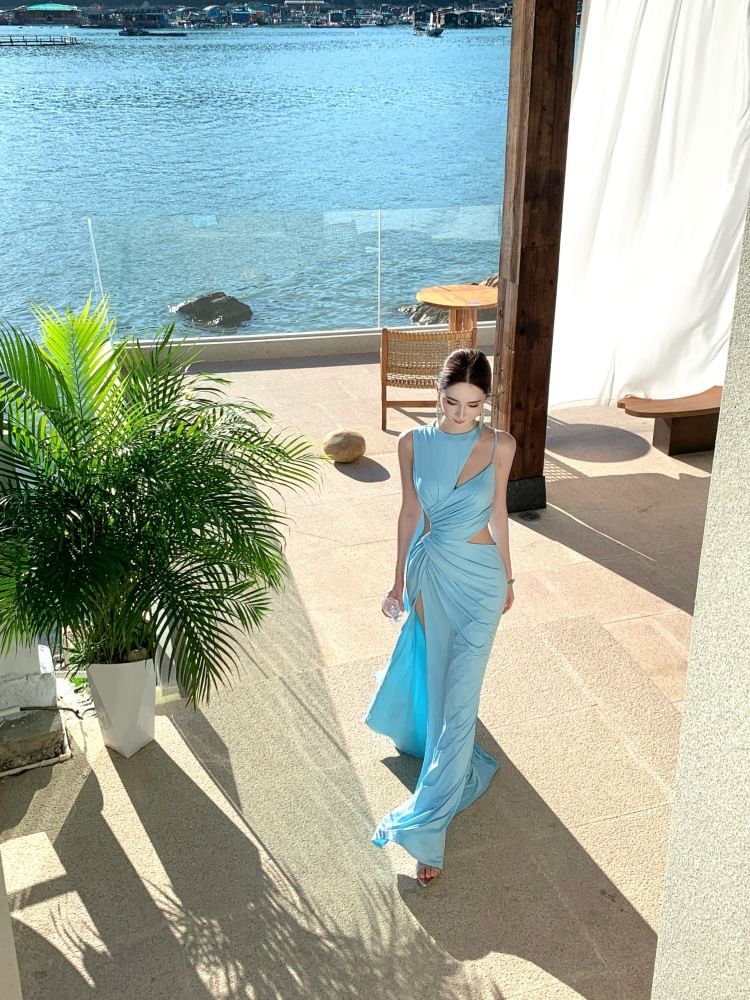 Sleeveless Plain Ruched Cutout Asymmetrical Side-Slit Sheath Evening Dress