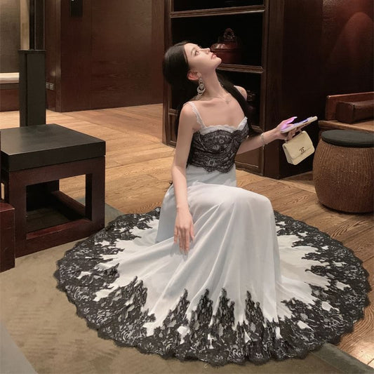 Spaghetti Strap Plain Lace Trim A-Line Evening Dress