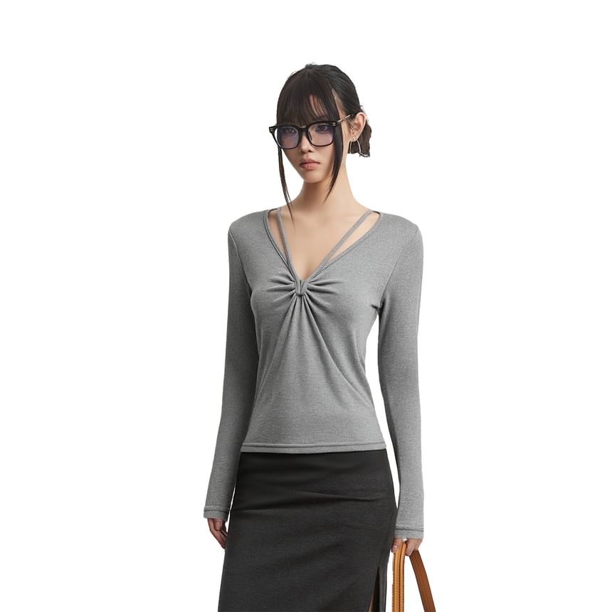 V-Neck Ruched Top with Long Sleeves in Solid Color