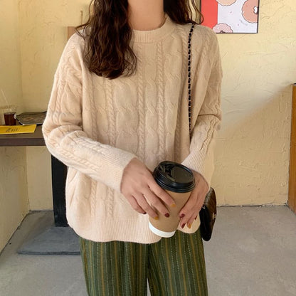 Classic Crew Neck Cable Knit Sweater