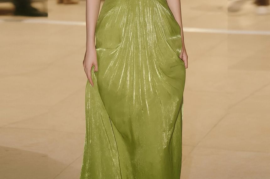 Halter V-Neck Plain Crinkle Mermaid Evening Gown