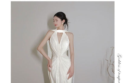 Halter V-Neck Plain Ruched Slit Mermaid Wedding Gown
