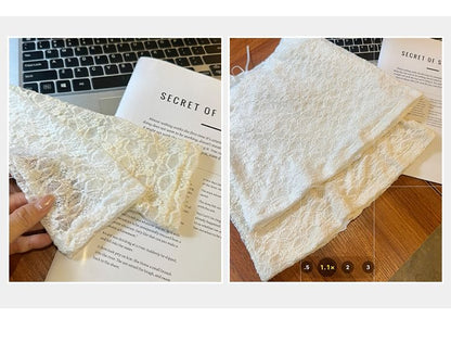 Extended Sleeve V-Neck Frilled Lace Slim Crop Top
