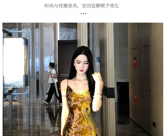 Spaghetti Strap V-Neck Floral Velvet Mermaid Evening Gown