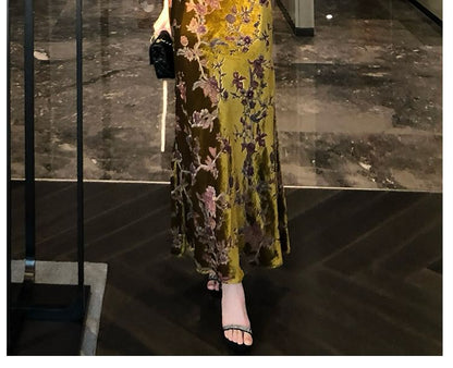 Spaghetti Strap V-Neck Floral Velvet Mermaid Evening Gown