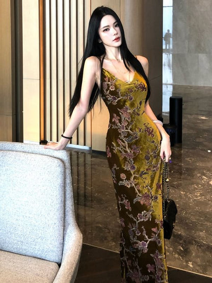 Spaghetti Strap V-Neck Floral Velvet Mermaid Evening Gown