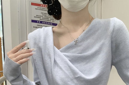 Asymmetrical Knit V-Neck Long Sleeve Top