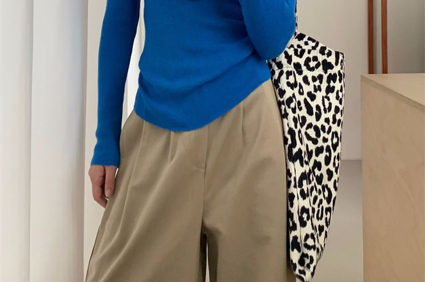 Ribbed Boat-Neck Long-Sleeve Knit Top