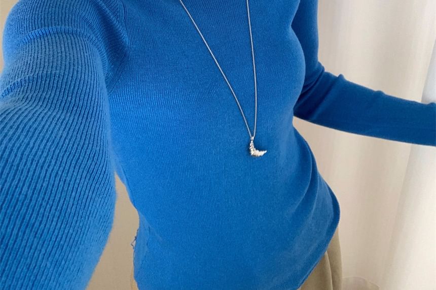 Ribbed Boat-Neck Long-Sleeve Knit Top