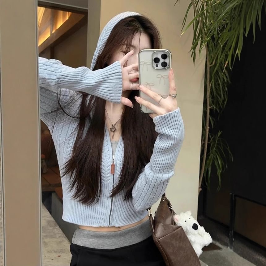 Chunky Zip-Up Cropped Knit Sweater