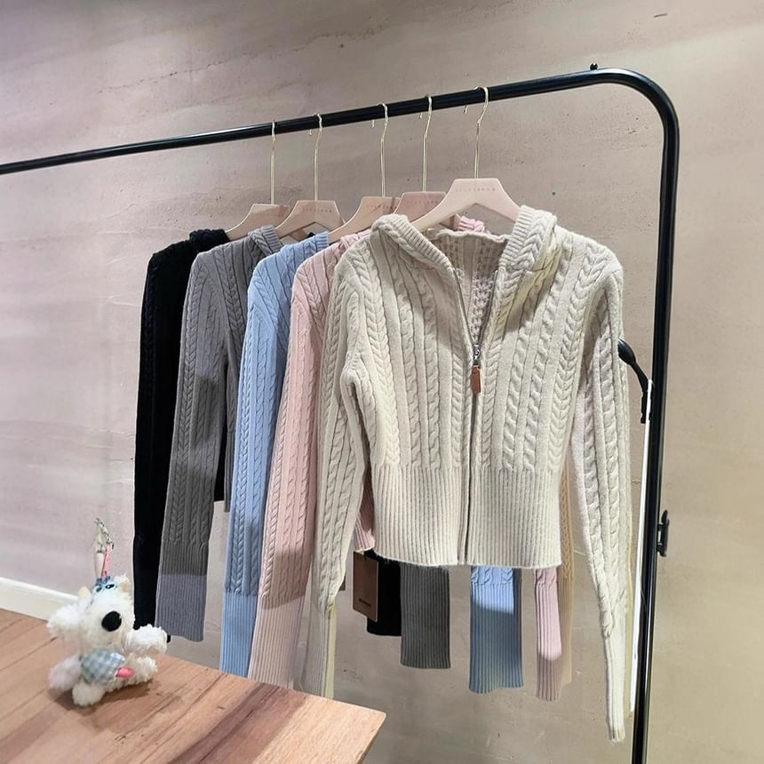 Chunky Zip-Up Cropped Knit Sweater