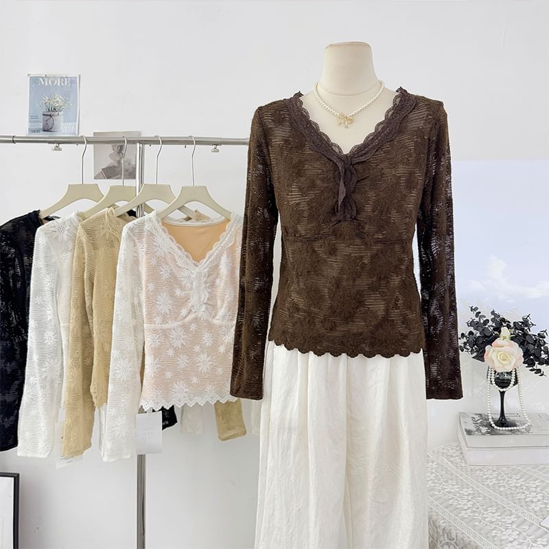Slim-Fit Lace V-Neck Long Sleeve Tee